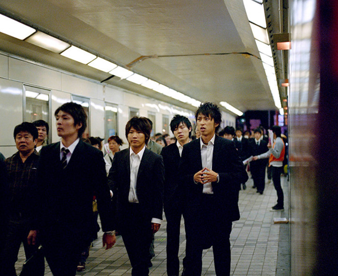 Shinjuku 2, Tokyo 2008    -   Colour Print, 100 x 123 cm, 5+2 AP, framed