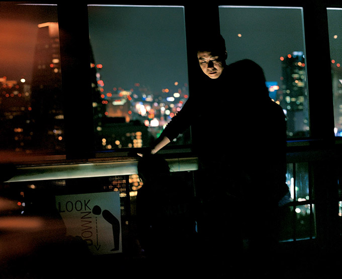 Look down, Tokyo 2008   -   Colour Print, 82 x 100 cm, 5+2 AP, framed